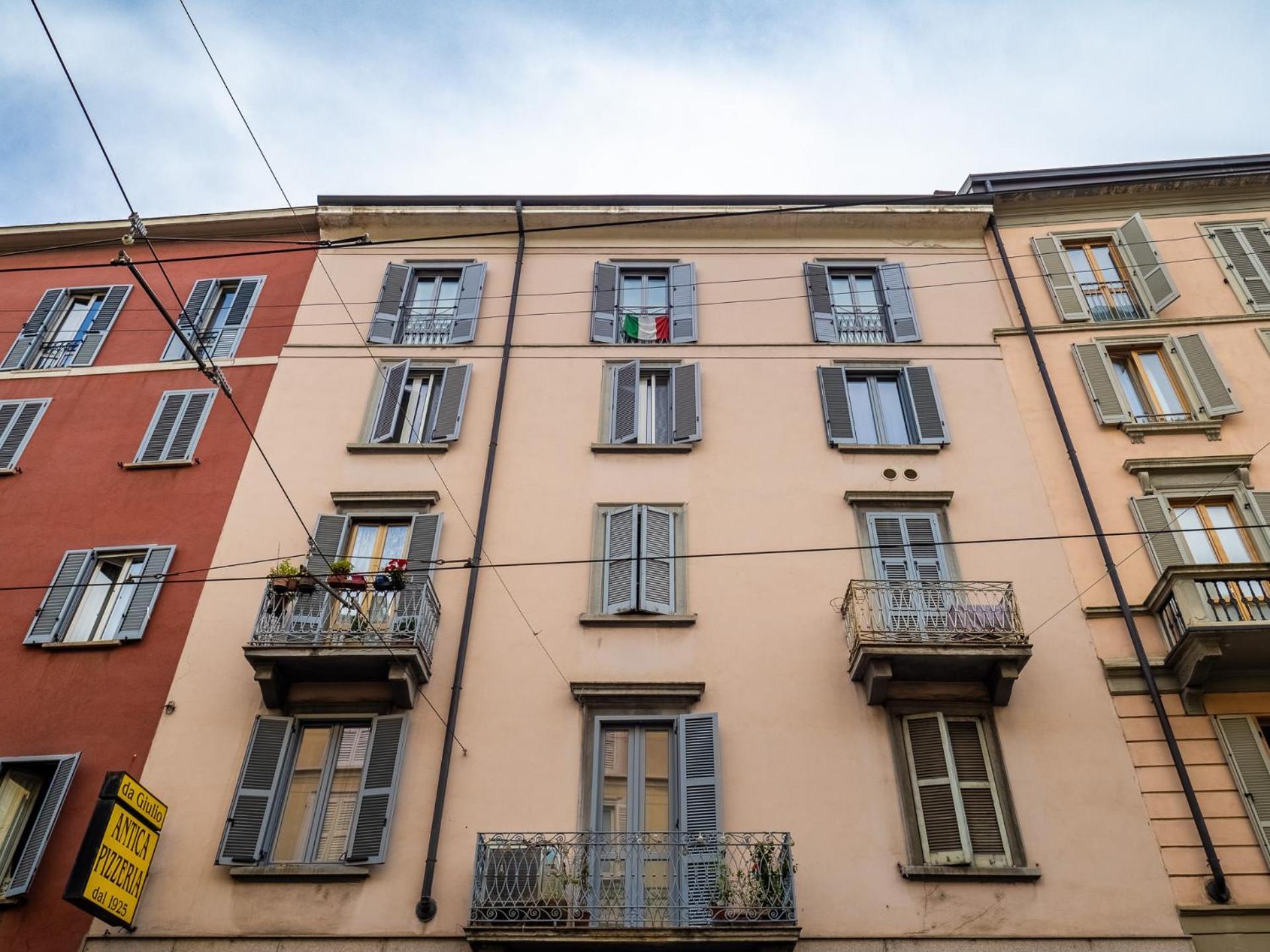 Nawa Navigli *